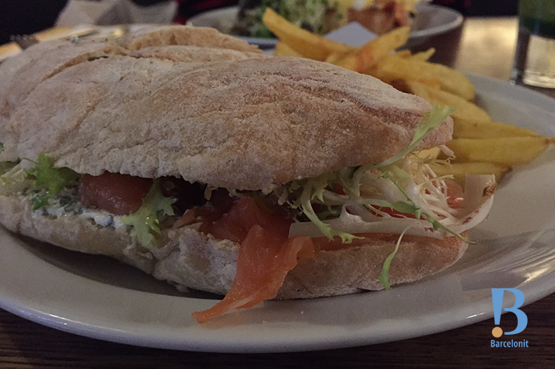 cafe godot sandwich salmon marinado